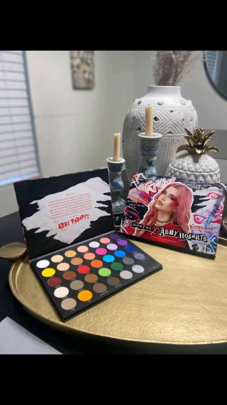 Morphe Abby Roberts